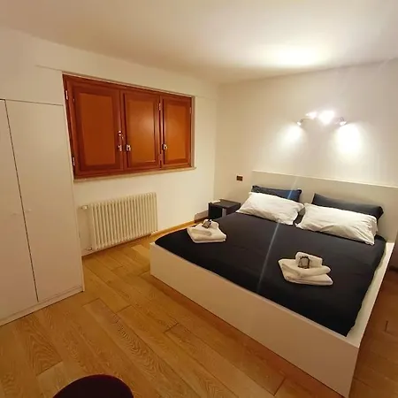 10 Min To Center Luxury Panoramic Penthouse *