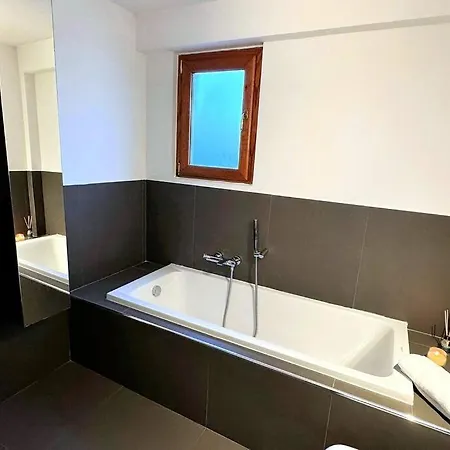 10 Min To Center Luxury Panoramic Penthouse דירה רומא