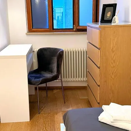 10 Min To Center Luxury Panoramic Penthouse *