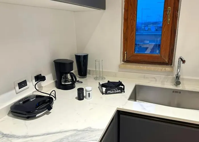 10 Min To Center Luxury Panoramic Penthouse Roma