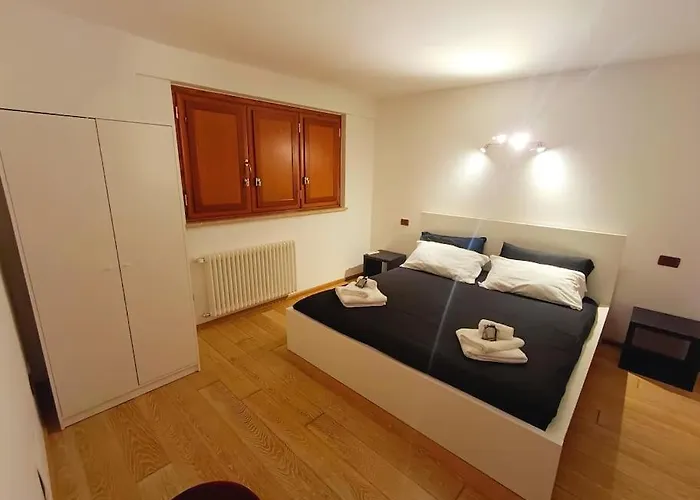 10 Min To Center Luxury Panoramic Penthouse *